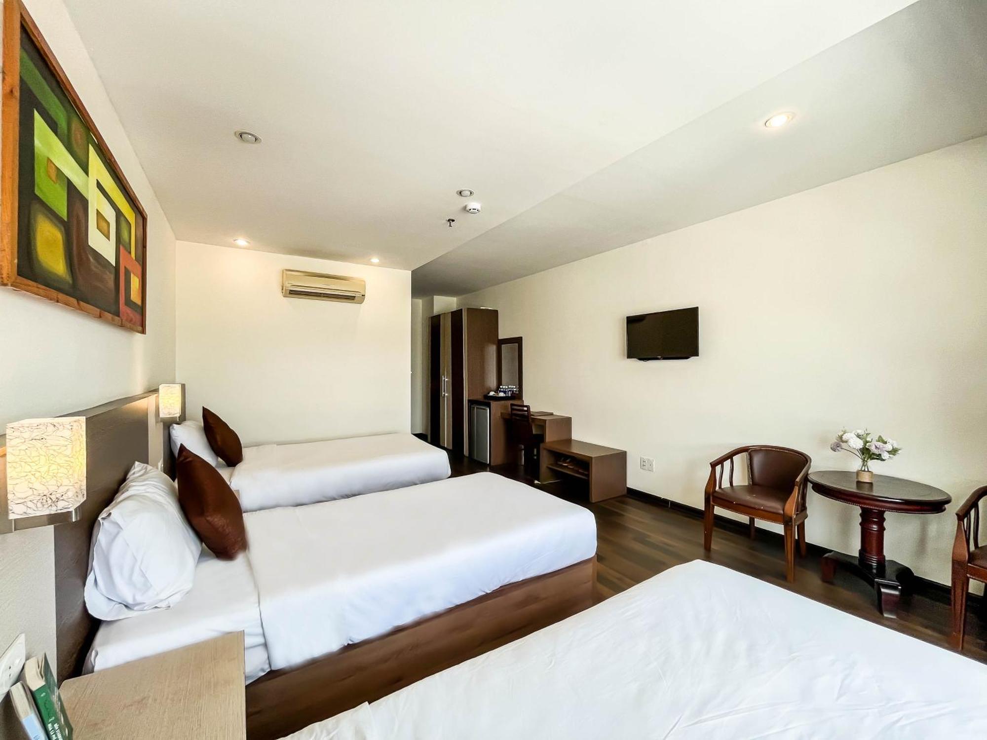 Quoc Cuong Hotel & Apartment Danang By Haviland Esterno foto