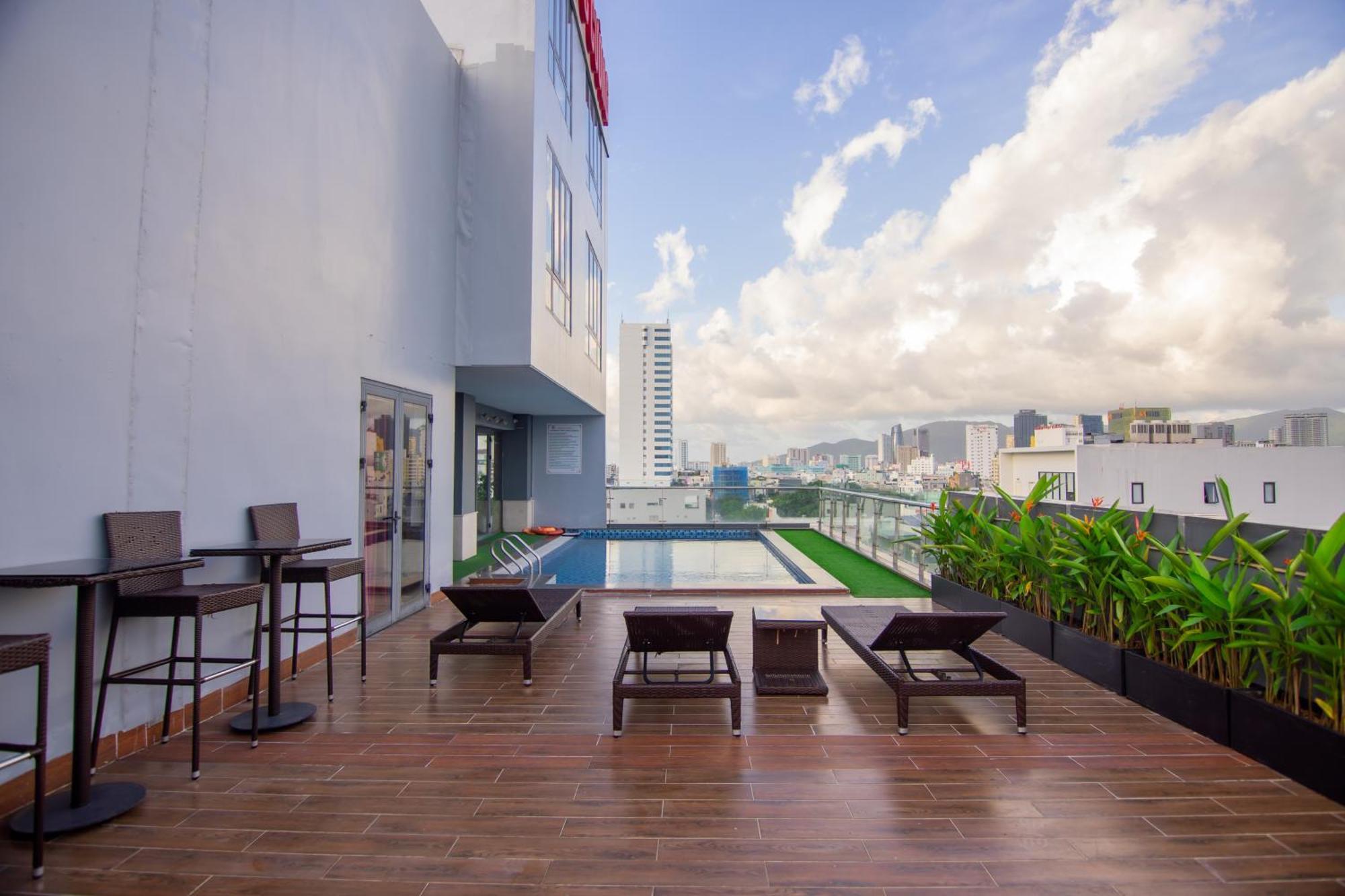 Quoc Cuong Hotel & Apartment Danang By Haviland Esterno foto